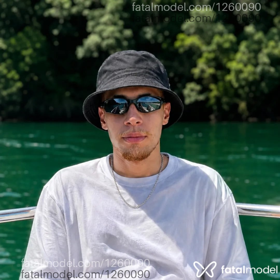 Acompanhante homem com cabelo castanho de olhos mel - Arcanjo