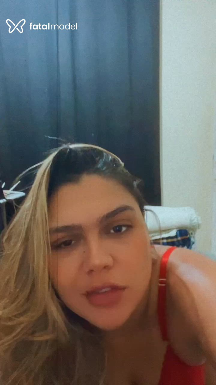 Acompanhante mulher loira (o) de olhos castanhos - Melissinha Acompanhante mulher loira (o) de olhos castanhos - Melissinha