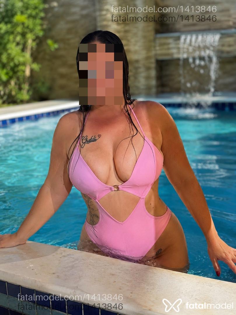 Acompanhante mulher com cabelo castanho de olhos mel - Julia