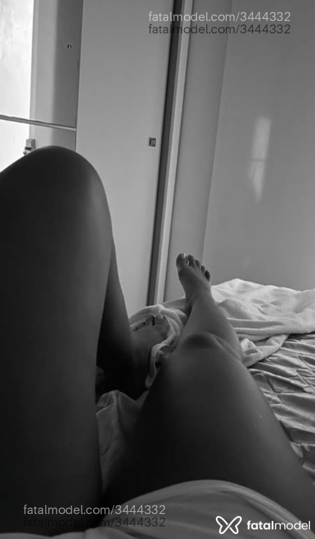 Acompanhante mulher morena (o) de olhos castanhos - Amanda Castro