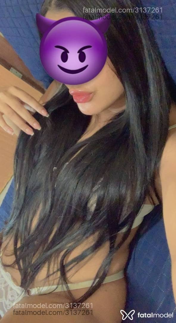 Acompanhante mulher morena (o) de olhos pretos - Patrícia