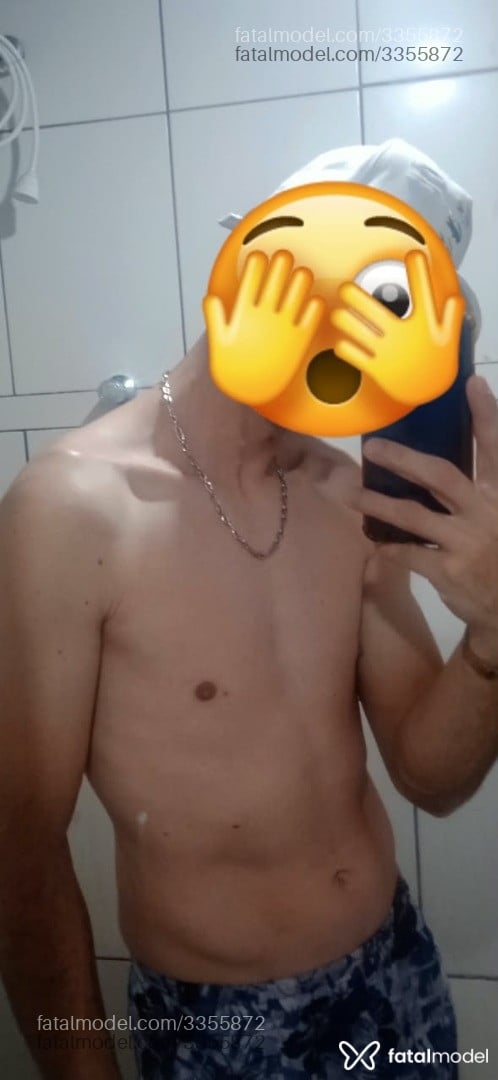 Acompanhante homem com cabelo castanho de olhos castanhos - Lisbao