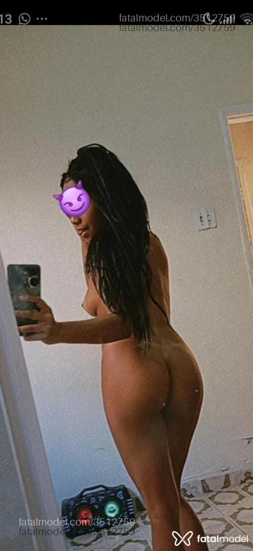 Acompanhante mulher morena (o) de olhos pretos - Aline