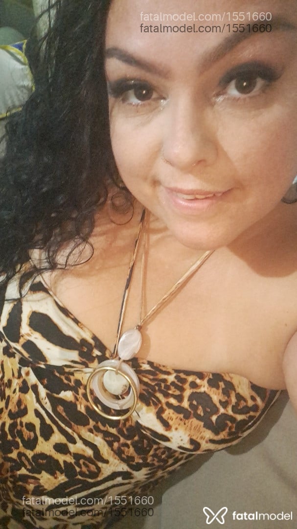 Acompanhante mulher morena (o) de olhos mel - TINA BORGES