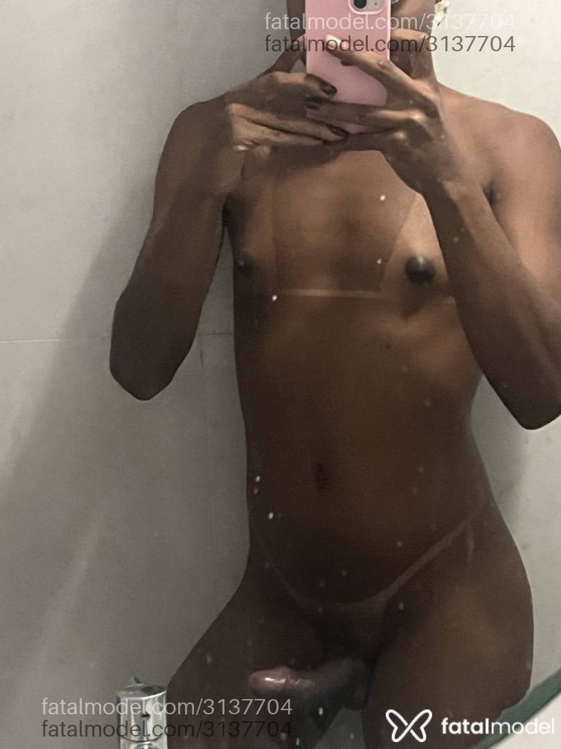 Acompanhante mulher trans com cabelo castanho de olhos castanhos - Isabelly Marins Acompanhante mulher trans com cabelo castanho de olhos castanhos - Isabelly Marins