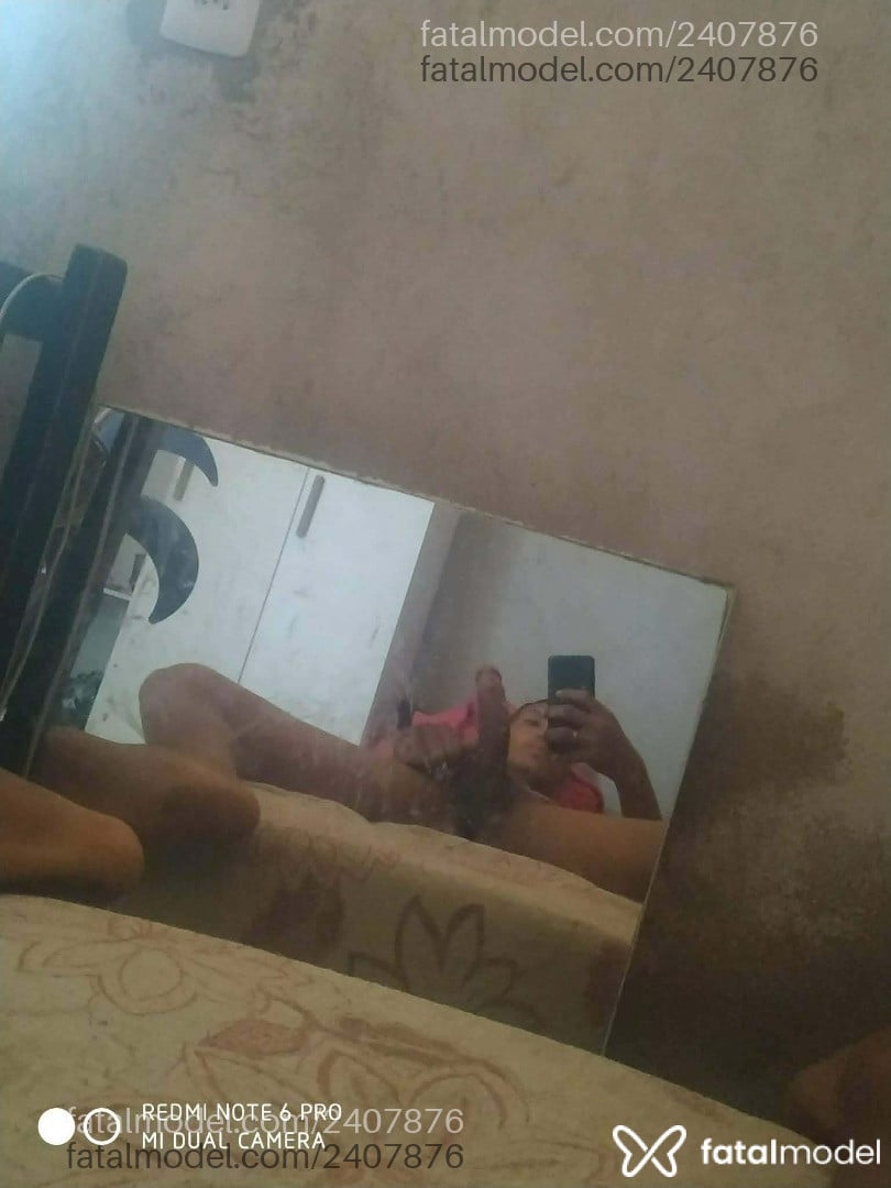 Acompanhante homem morena (o) de olhos castanhos - Vitor