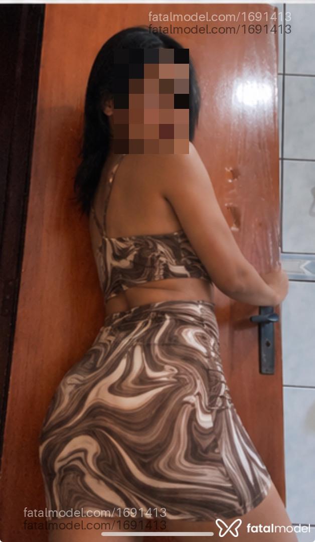 Acompanhante mulher morena (o) de olhos castanhos - Ysa