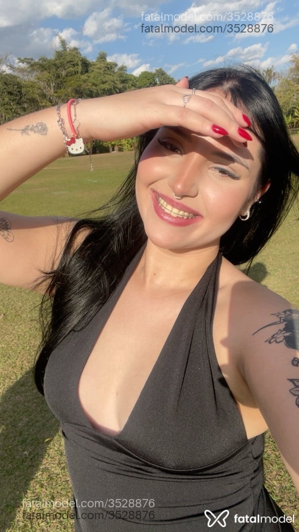 Acompanhante mulher morena (o) de olhos castanhos - Heloisa Acompanhante mulher morena (o) de olhos castanhos - Heloisa