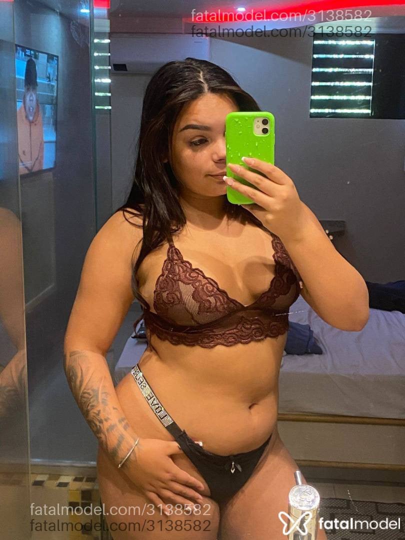 Acompanhante mulher morena (o) de olhos castanhos em Itapema - Kimberly