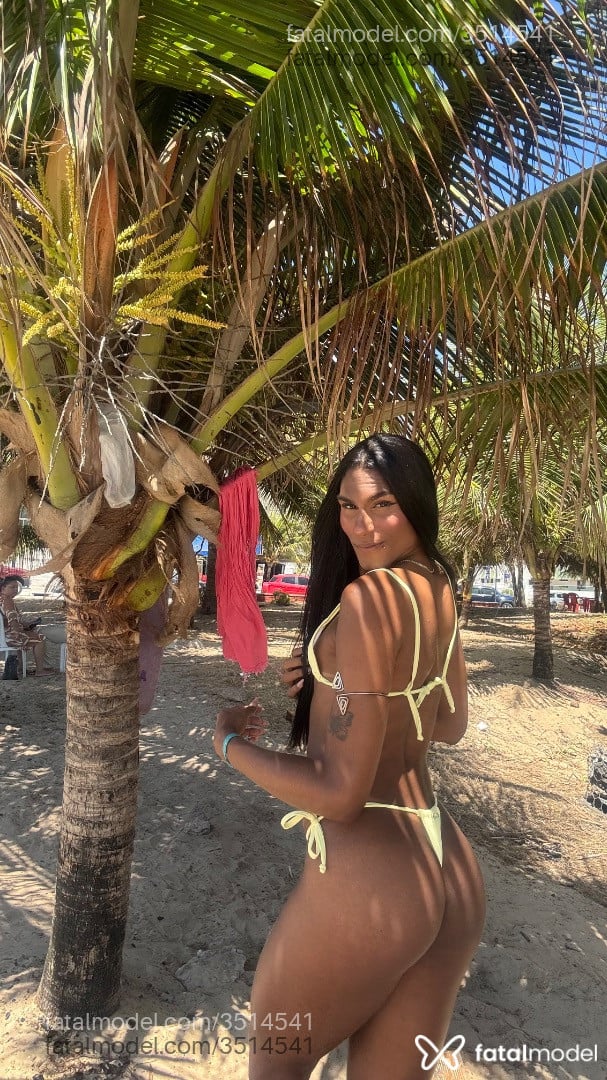 Acompanhante mulher trans morena (o) de olhos castanhos - Bruninha Acompanhante mulher trans morena (o) de olhos castanhos - Bruninha