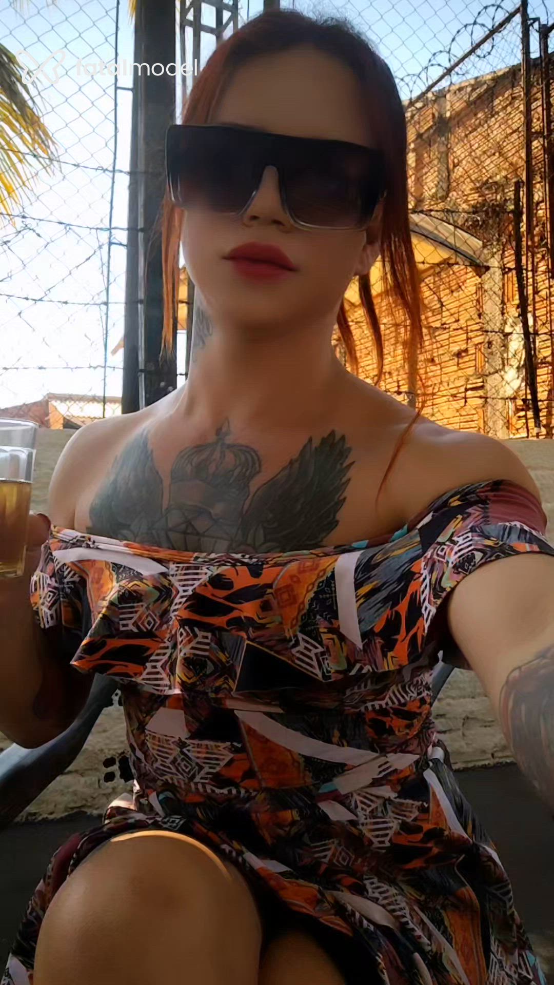 Acompanhante travesti ruiva (o) de olhos castanhos - Danii