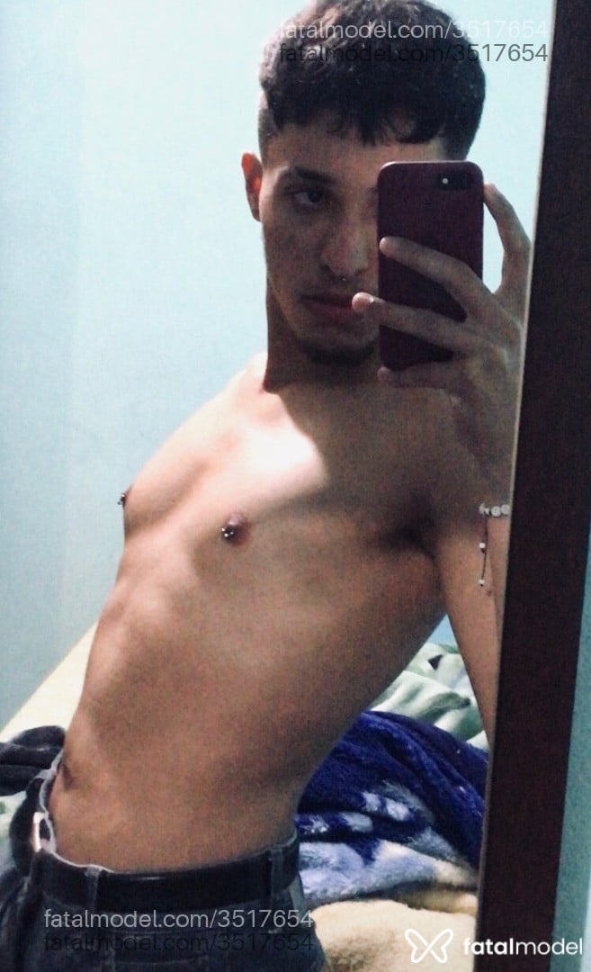 Acompanhante homem morena (o) de olhos castanhos - Eduardo