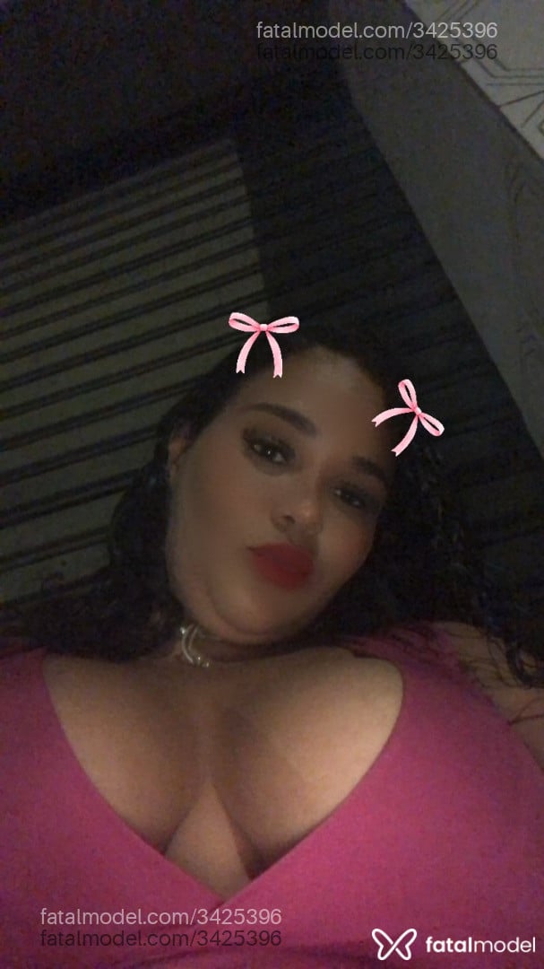 Acompanhante mulher com cabelo castanho de olhos castanhos - Bianca Acompanhante mulher com cabelo castanho de olhos castanhos - Bianca
