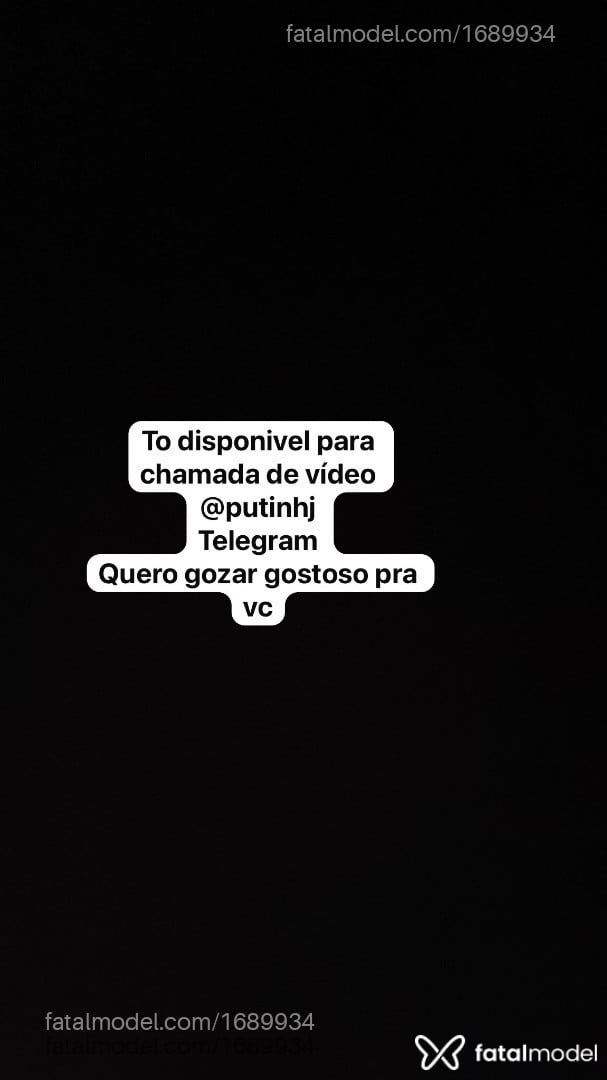 Acompanhante mulher trans morena (o) de olhos castanhos - Kefyra