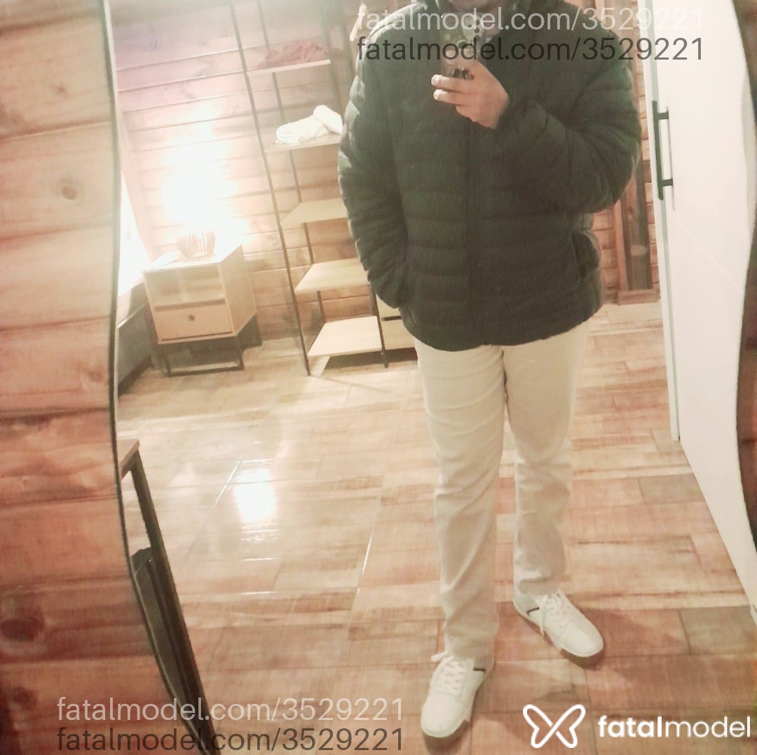 Acompanhante homem morena (o) de olhos pretos - Victor Acompanhante homem morena (o) de olhos pretos - Victor