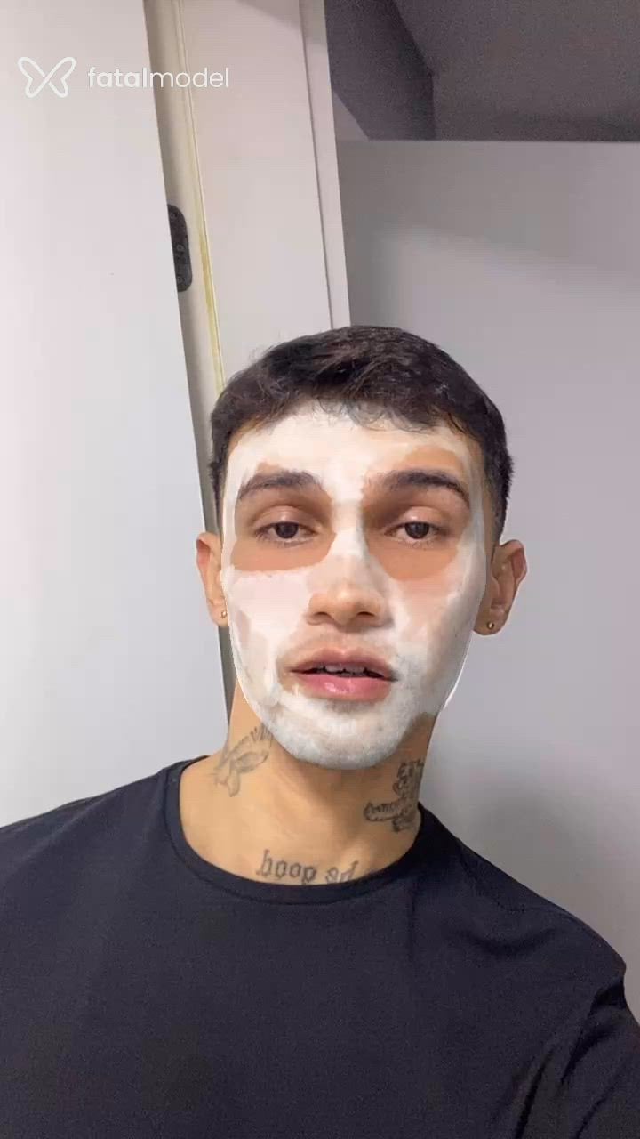 Acompanhante homem com cabelo castanho de olhos pretos - Luísmagrinho Acompanhante homem com cabelo castanho de olhos pretos - Luísmagrinho