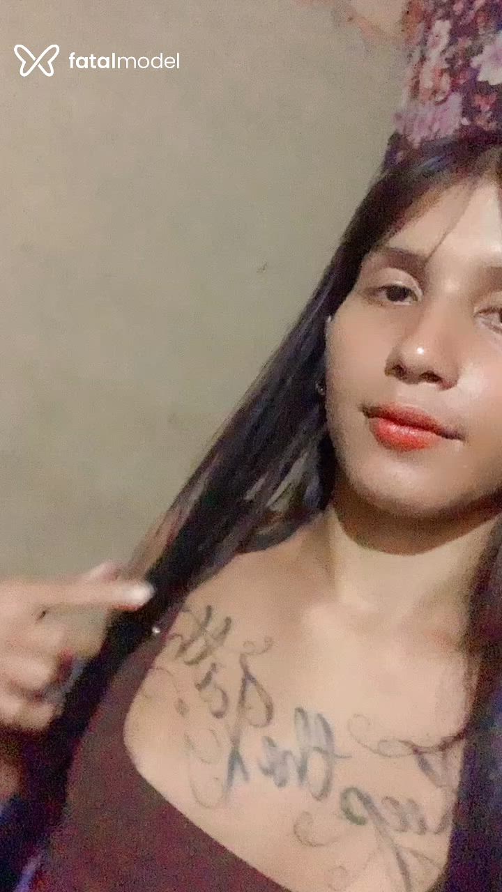 Acompanhante mulher trans loira (o) de olhos castanhos - Rhayssa