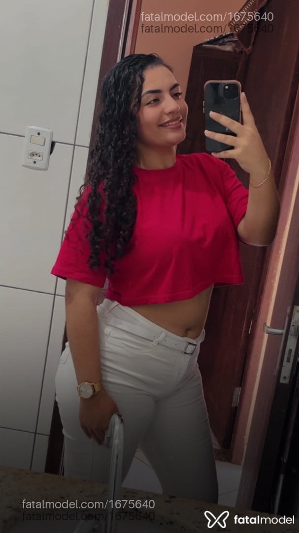 Acompanhante mulher com cabelo castanho de olhos castanhos - Keity Acompanhante mulher com cabelo castanho de olhos castanhos - Keity