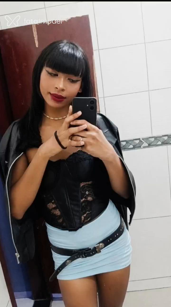Acompanhante mulher trans morena (o) de olhos castanhos - Maria Keyla Acompanhante mulher trans morena (o) de olhos castanhos - Maria Keyla