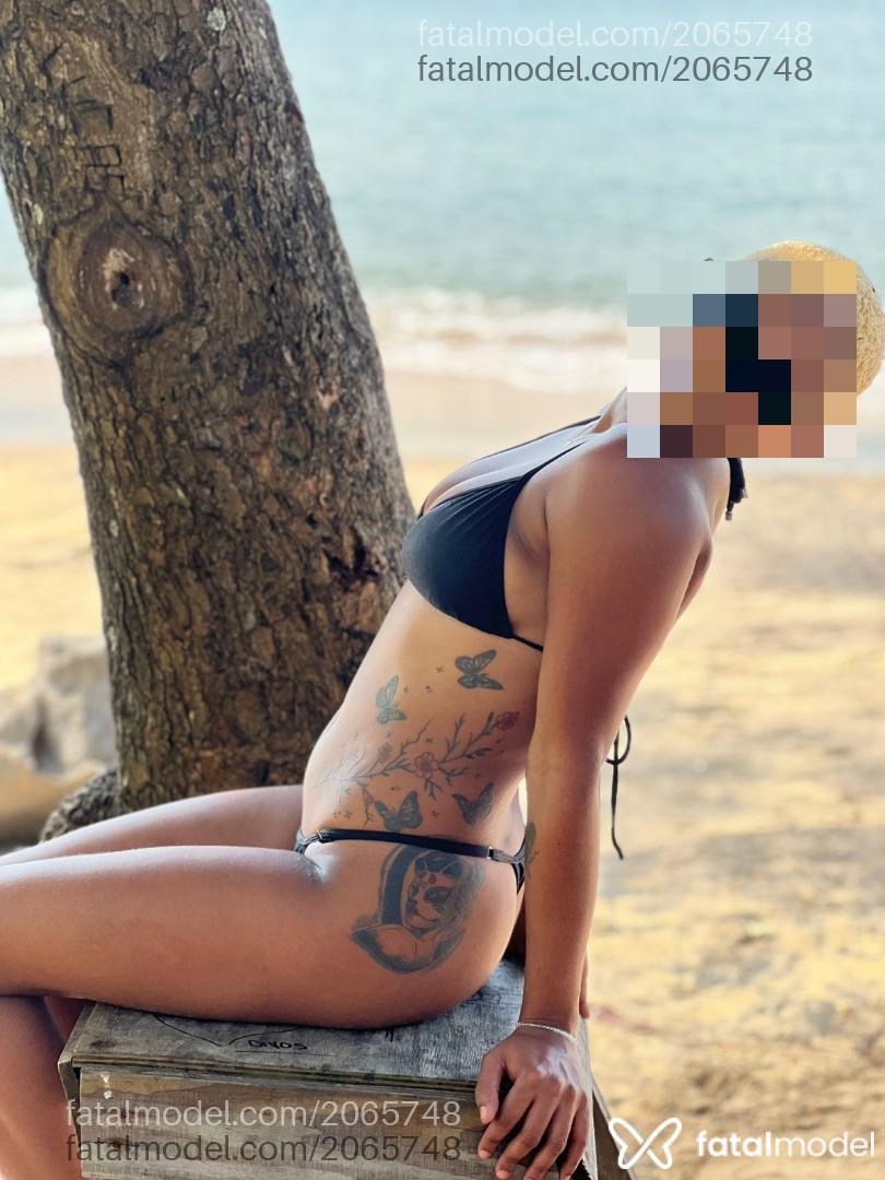Acompanhante mulher loira (o) de olhos castanhos - Bianca