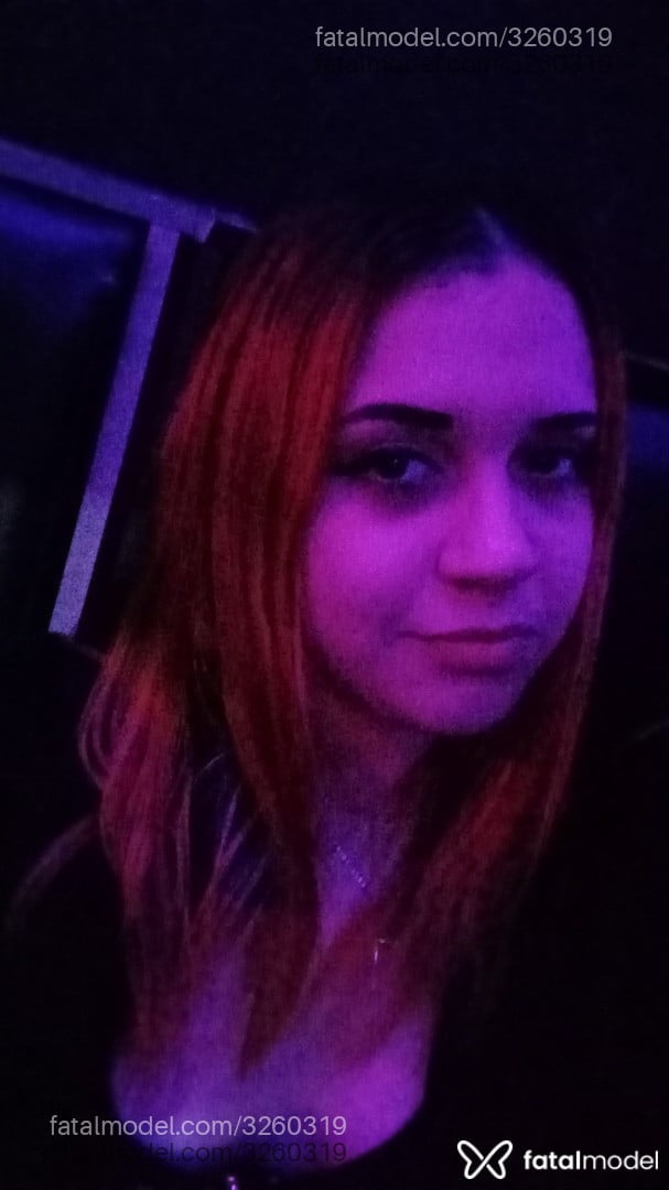 Acompanhante mulher ruiva (o) de olhos verdes - Camila