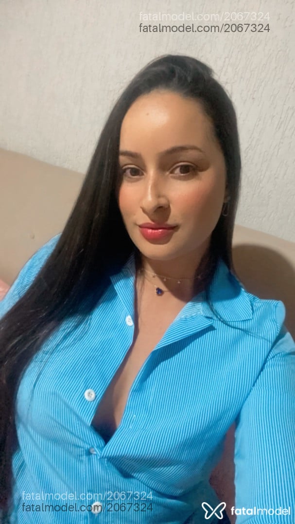 Acompanhante mulher com cabelo castanho de olhos castanhos - Zharah