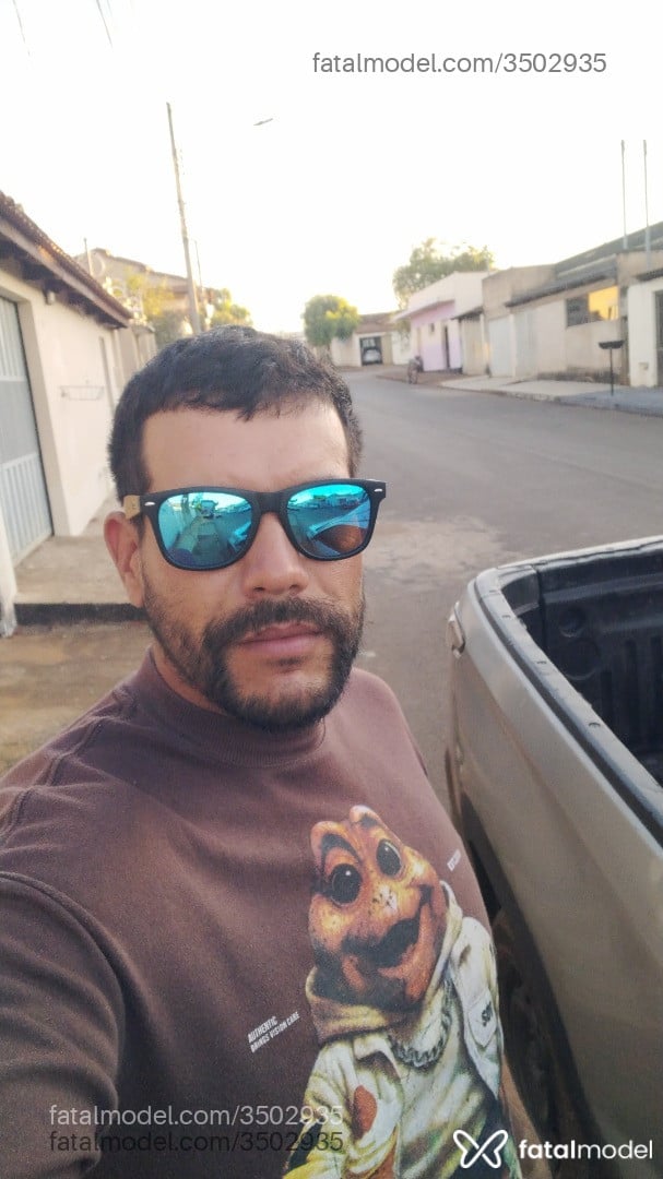 Acompanhante homem morena (o) de olhos castanhos - Lucas Proença