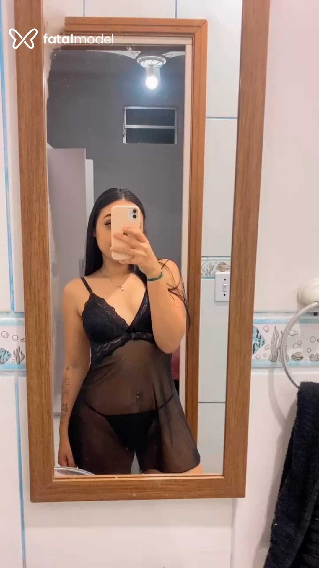 Acompanhante mulher morena (o) de olhos pretos - Tatinha