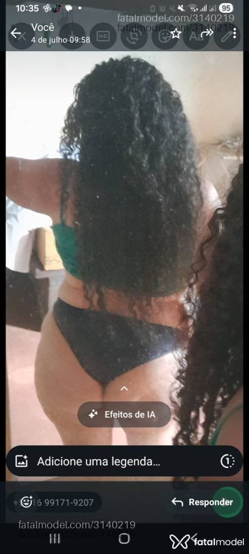 Acompanhante mulher morena (o) de olhos pretos - érica