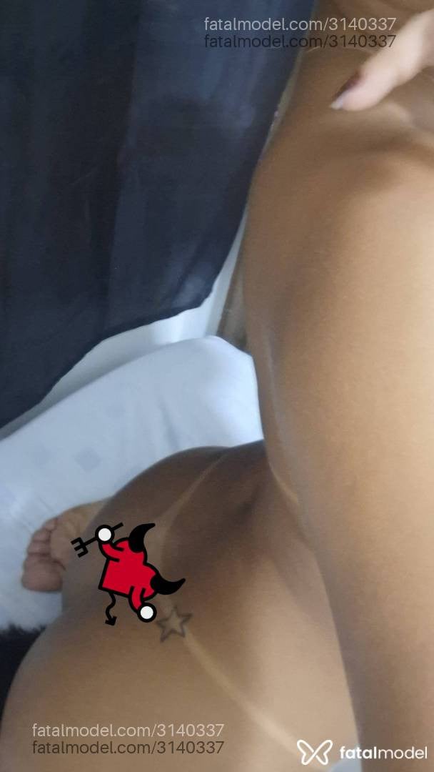 Acompanhante mulher morena (o) de olhos castanhos - Saphira