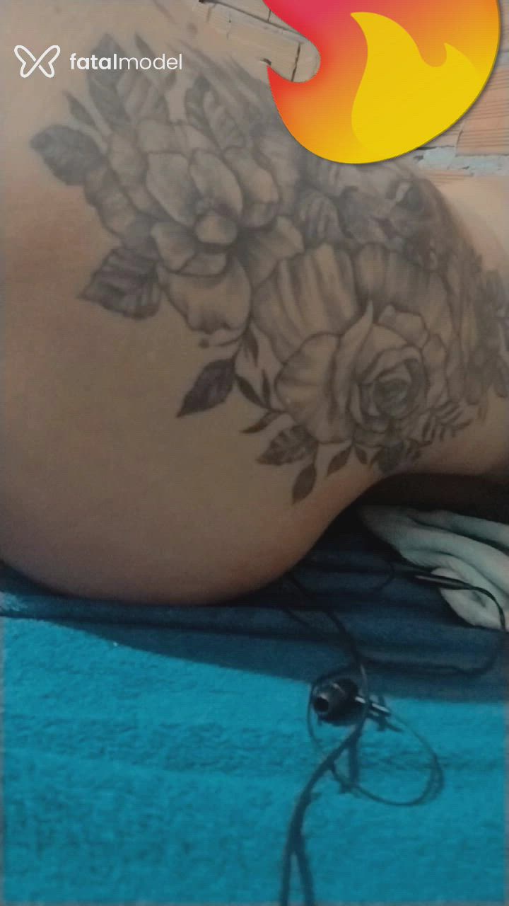 Acompanhante mulher morena (o) de olhos pretos - Vivian Acompanhante mulher morena (o) de olhos pretos - Vivian