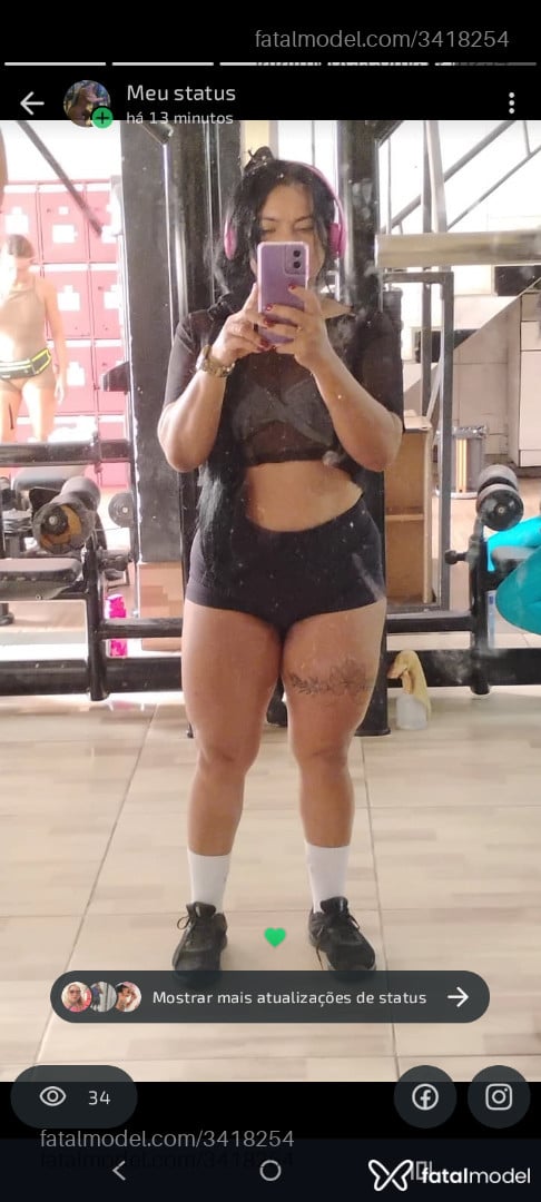 Acompanhante mulher morena (o) de olhos pretos - Vivian Acompanhante mulher morena (o) de olhos pretos - Vivian