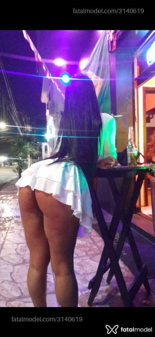 Acompanhante mulher morena (o) de olhos castanhos - Brenda