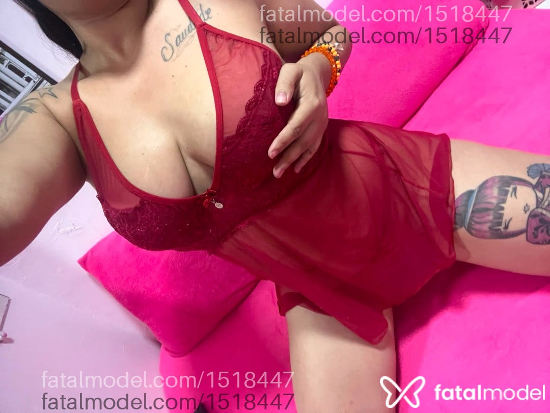 Acompanhante mulher com cabelo castanho de olhos castanhos - Raíssa Belucci