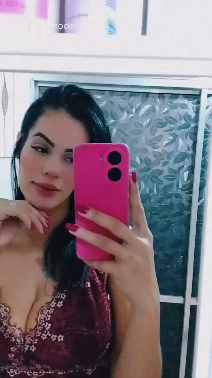 Acompanhante mulher morena (o) de olhos castanhos - Lethy