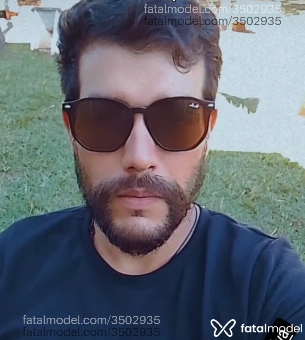 Acompanhante homem morena (o) de olhos castanhos - Lucas Proença