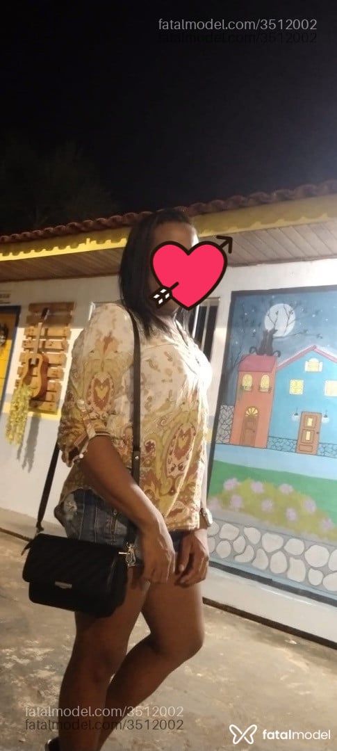 Acompanhante mulher trans morena (o) de olhos pretos - Hanna Acompanhante mulher trans morena (o) de olhos pretos - Hanna