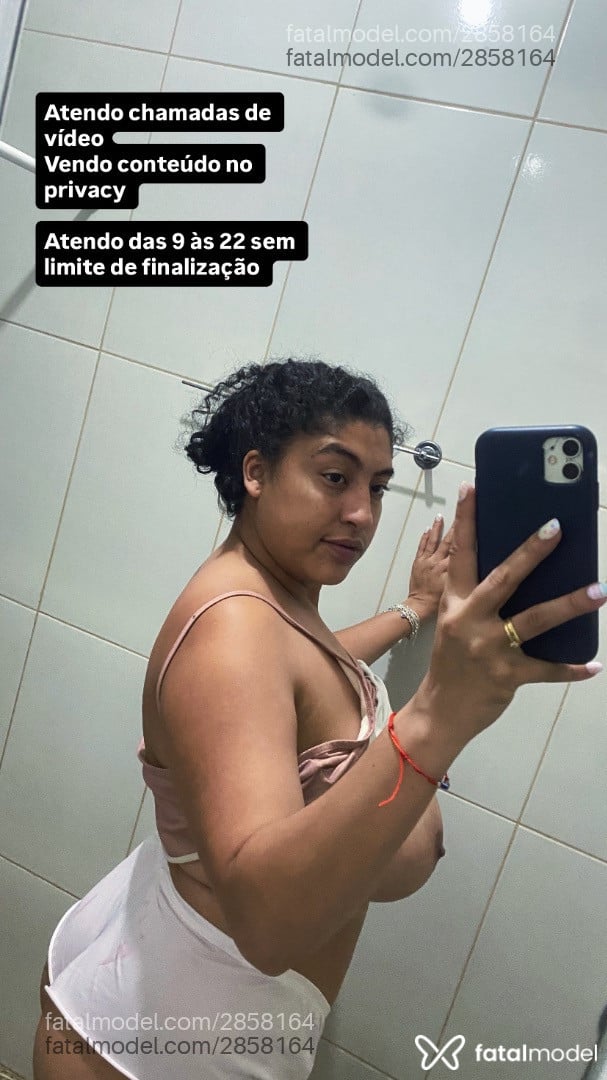 Acompanhante mulher morena (o) de olhos castanhos - Bruninha Borelah