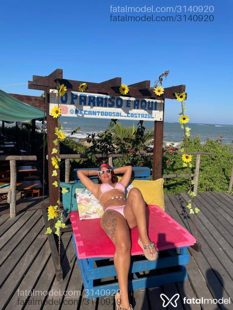Acompanhante mulher ruiva (o) de olhos castanhos em Rio das Ostras - Cacau