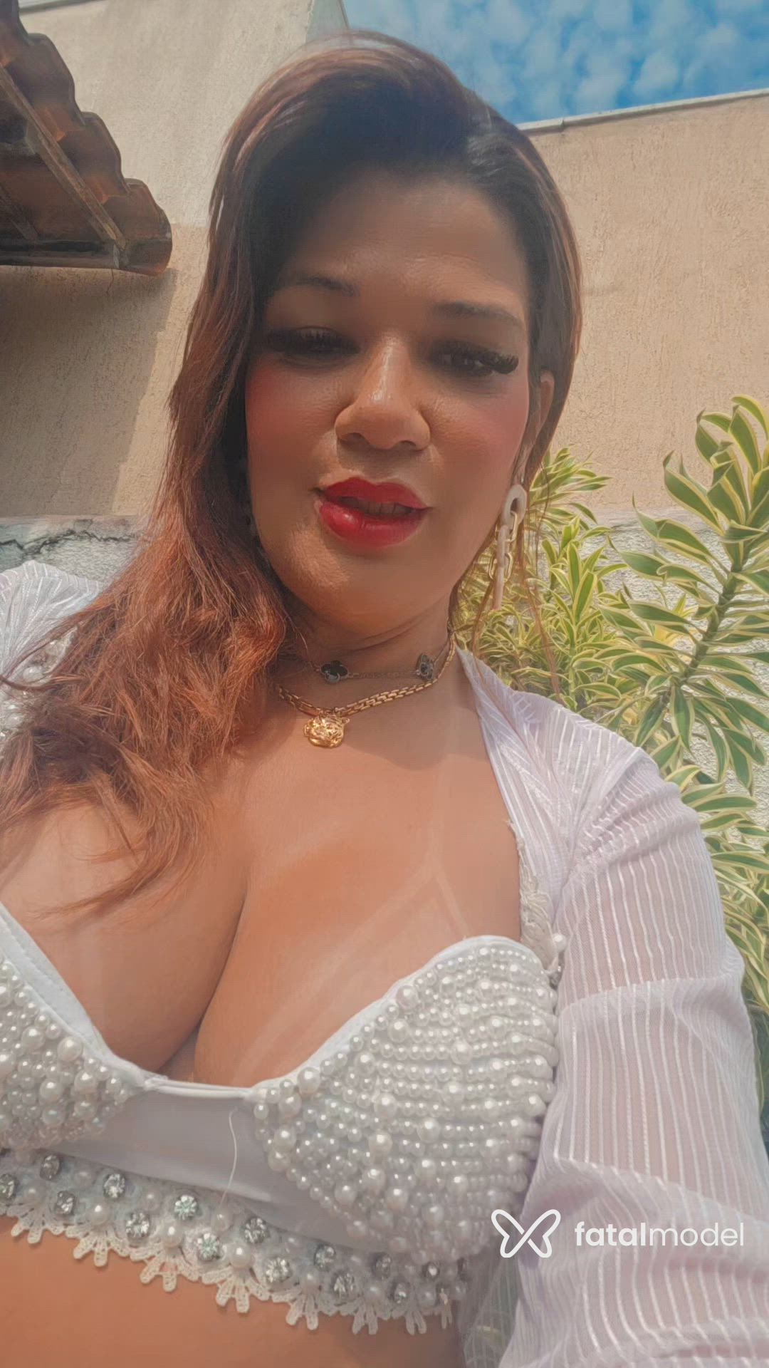 Acompanhante mulher ruiva (o) de olhos castanhos - Cacau Acompanhante mulher ruiva (o) de olhos castanhos - Cacau