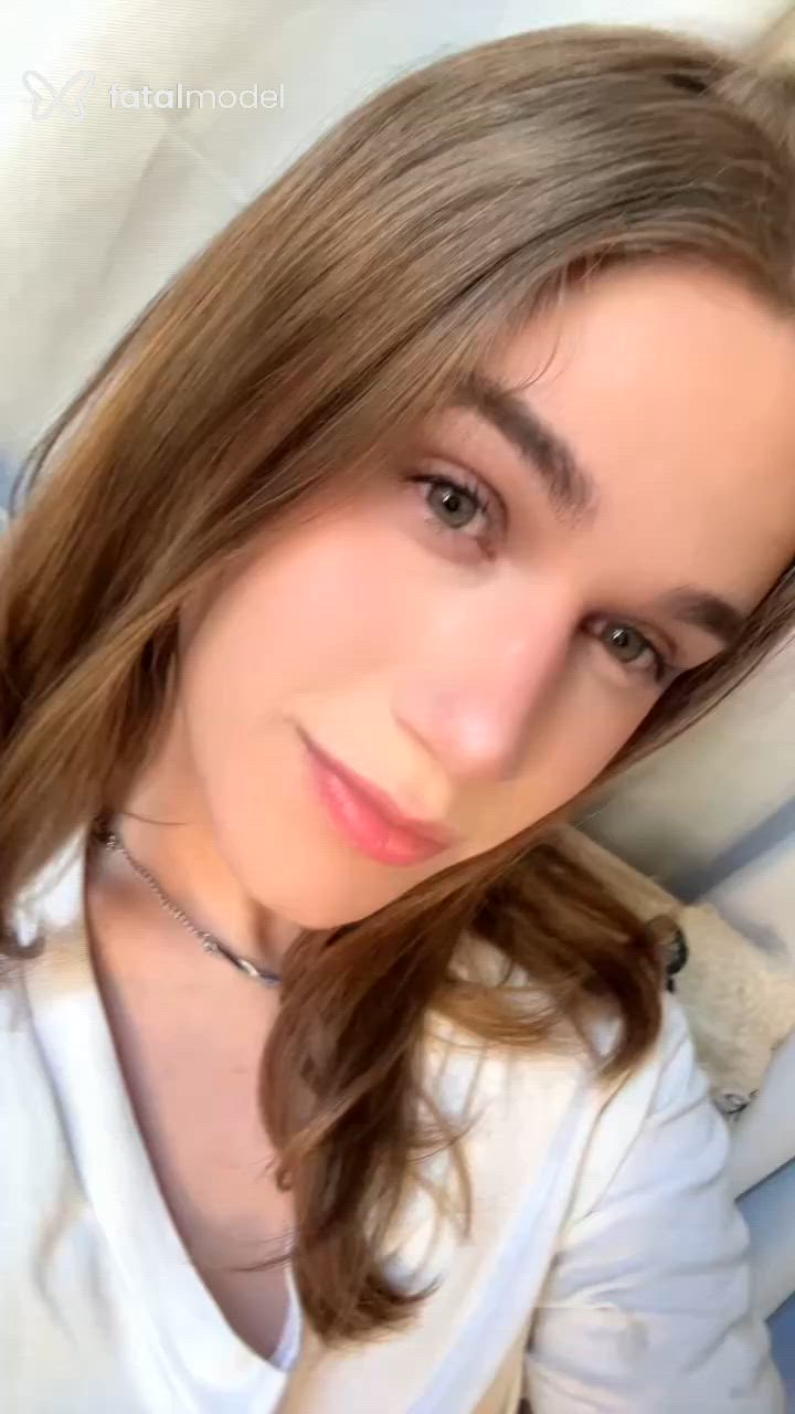 Acompanhante mulher trans loira (o) de olhos verdes - Elena Acompanhante mulher trans loira (o) de olhos verdes - Elena