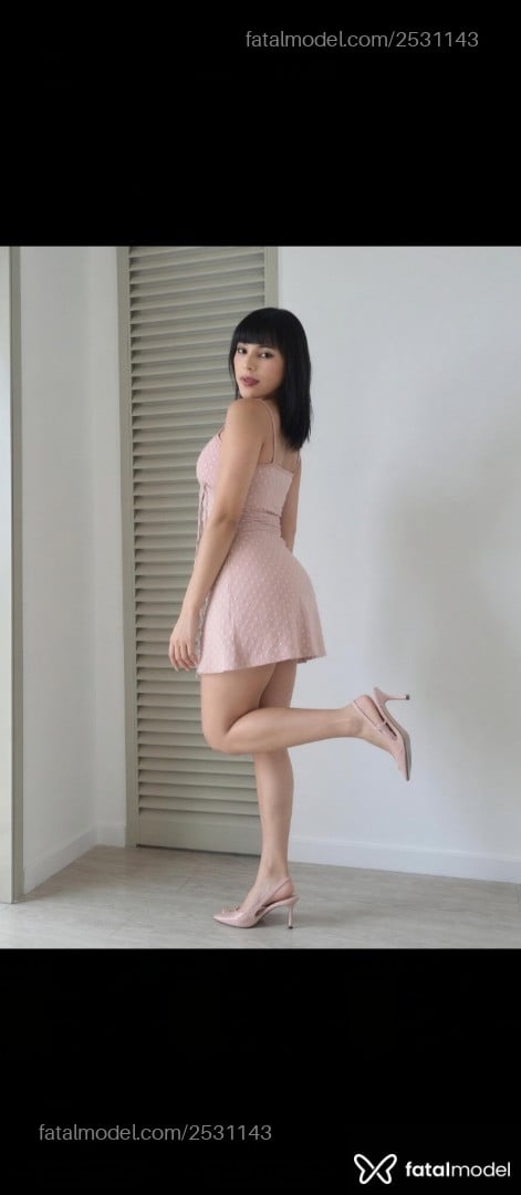 Acompanhante mulher trans morena (o) de olhos pretos - Laís Parker
