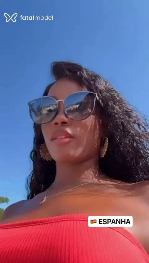 Acompanhante mulher morena (o) de olhos castanhos - Belle Cariocaa