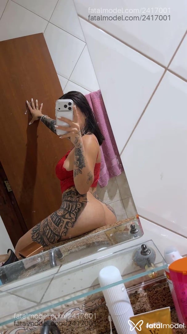 Acompanhante mulher morena (o) de olhos pretos - Eduarda Avila