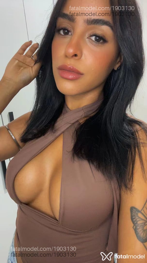 Acompanhante mulher morena (o) de olhos castanhos - Bianca