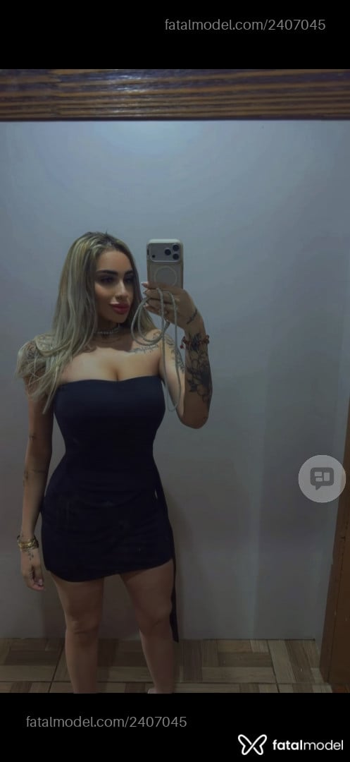 Acompanhante mulher loira (o) de olhos mel - Camila