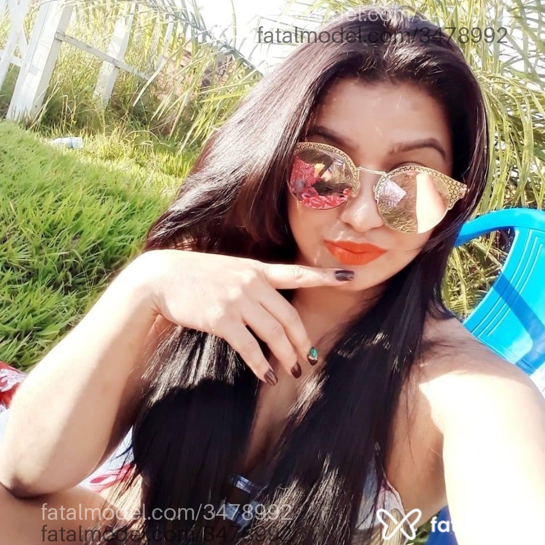 Acompanhante mulher morena (o) de olhos castanhos - Suelen