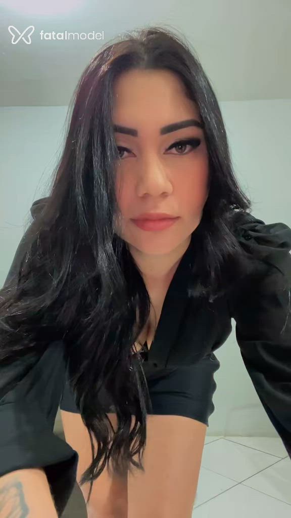 Acompanhante mulher morena (o) de olhos castanhos - Maya Acompanhante mulher morena (o) de olhos castanhos - Maya