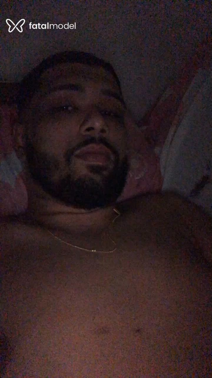 Acompanhante homem com cabelo castanho de olhos pretos - Vagner Acompanhante homem com cabelo castanho de olhos pretos - Vagner