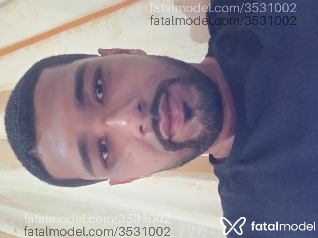 Acompanhante homem com cabelo castanho de olhos pretos - Vagner Acompanhante homem com cabelo castanho de olhos pretos - Vagner
